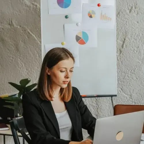 Pedir excedencia para trabajar en otra empresa, ¿es posible?