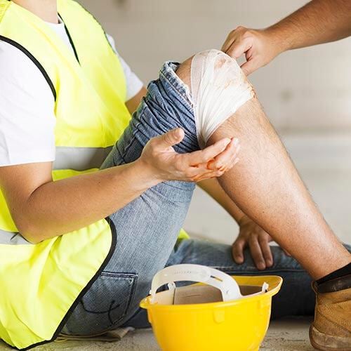 Baja por accidente laboral: quién la da y cuánto se cobra