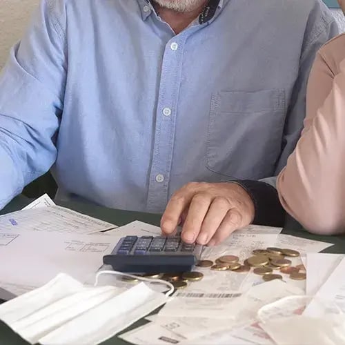 Si estoy de baja y se termina mi contrato, ¿quién me paga?