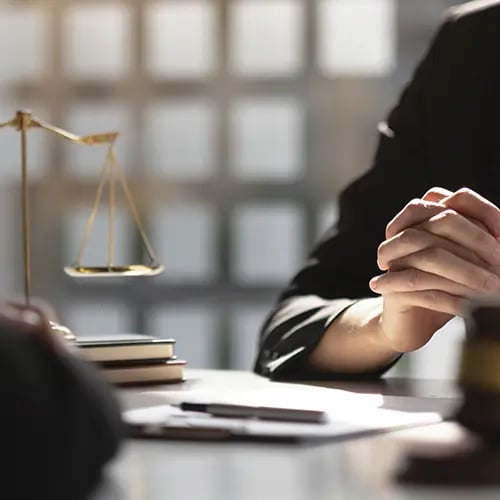 ¿Es recomendable demandar al INSS?