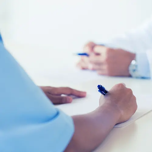 ¿Qué ocurre después de la demora de calificación?